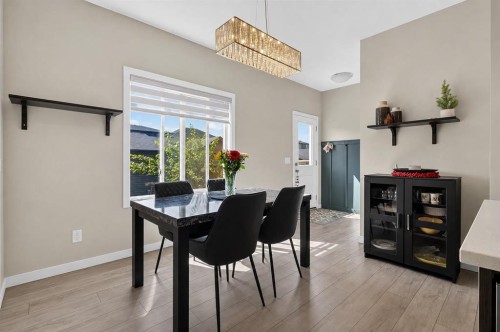 1079  Lanark Boulevard Se, Airdrie, AB - Indoor Photo Showing Dining Room