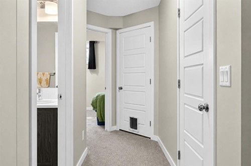 1079  Lanark Boulevard Se, Airdrie, AB - Indoor Photo Showing Other Room