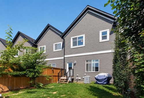 1079  Lanark Boulevard Se, Airdrie, AB - Outdoor