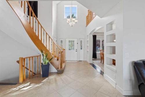 39 Chapala Terrace Se, Calgary, AB - Indoor Photo Showing Other Room