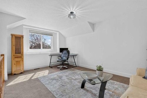 39 Chapala Terrace Se, Calgary, AB - Indoor