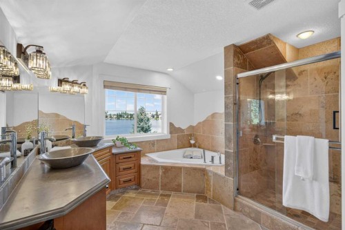 39 Chapala Terrace Se, Calgary, AB - Indoor Photo Showing Bathroom