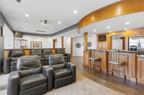 39 Chapala Terrace Se, Calgary, AB - Indoor Photo Showing Living Room