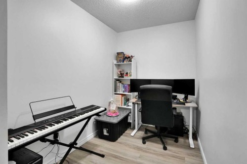1407-8 Bridlecrest Drive Sw, Calgary, AB - Indoor Photo Showing Office