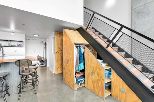216-535 8 Avenue Se, Calgary, AB - Indoor Photo Showing Other Room