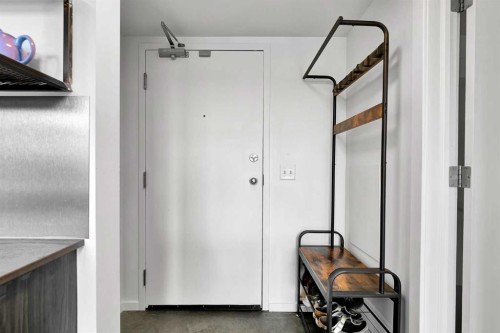 216-535 8 Avenue Se, Calgary, AB - Indoor Photo Showing Other Room