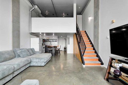 216-535 8 Avenue Se, Calgary, AB - Indoor Photo Showing Living Room