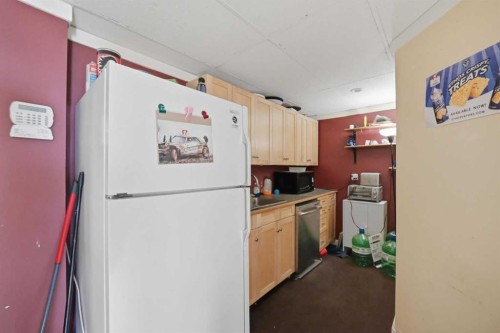 812 Edmonton Trail Ne, Calgary, AB 
