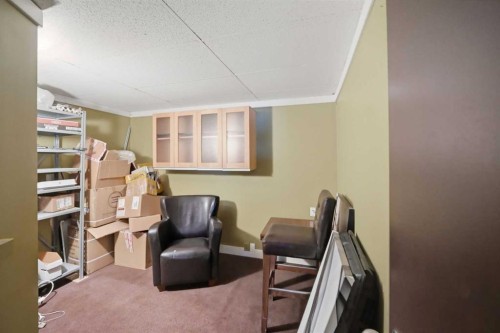 812 Edmonton Trail Ne, Calgary, AB 