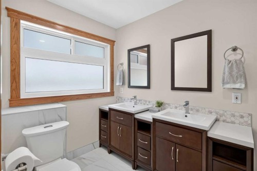 152 Waterstone Place Se, Airdrie, AB 