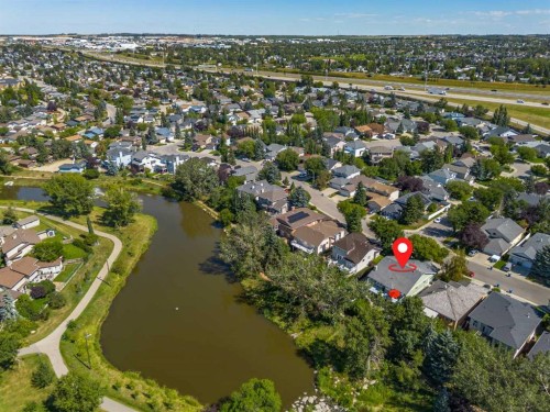 152 Waterstone Place Se, Airdrie, AB 
