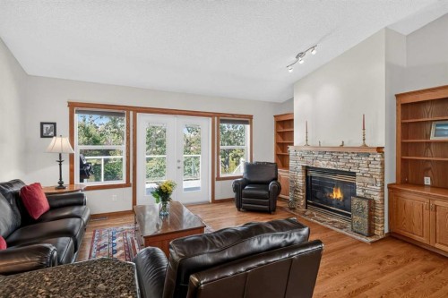 152 Waterstone Place Se, Airdrie, AB 