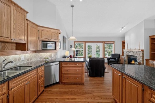 152 Waterstone Place Se, Airdrie, AB 