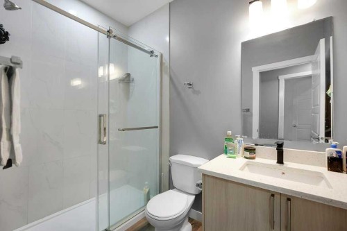 20 Amblefield Avenue Nw, Calgary, AB - Indoor Photo Showing Bathroom