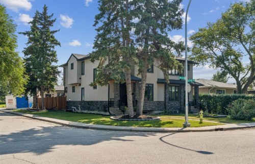 3302 39 Street Sw, Calgary, AB 