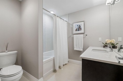 3302 39 Street Sw, Calgary, AB 