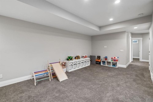 3302 39 Street Sw, Calgary, AB 