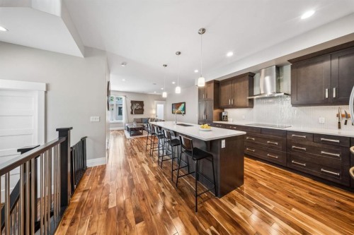 3302 39 Street Sw, Calgary, AB 