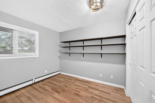1109-1109 Hawksbrow Point Nw, Calgary, AB - Indoor Photo Showing Other Room