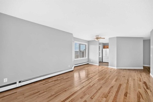 1109-1109 Hawksbrow Point Nw, Calgary, AB - Indoor Photo Showing Other Room