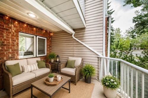 1109-1109 Hawksbrow Point Nw, Calgary, AB - Outdoor With Exterior