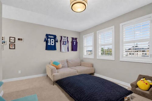 725 New Brighton Drive Se, Calgary, AB - Indoor