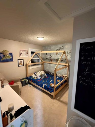 725 New Brighton Drive Se, Calgary, AB - Indoor Photo Showing Other Room