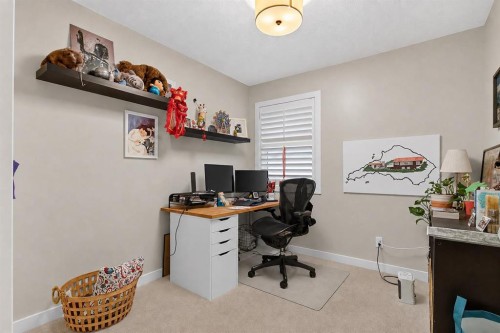 725 New Brighton Drive Se, Calgary, AB - Indoor Photo Showing Office