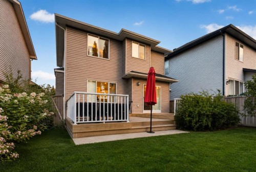 725 New Brighton Drive Se, Calgary, AB - Outdoor With Exterior