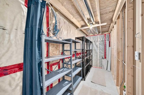 20 Everstone Place Sw, Calgary, AB - Indoor With Storage