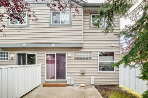 20 Everstone Place Sw, Calgary, AB - Outdoor With Exterior