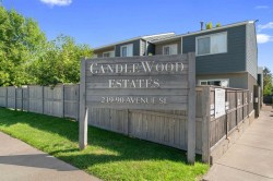 27-219 90 Avenue SE Calgary, AB T2J 0A3