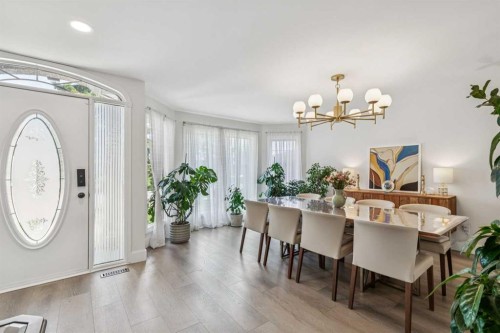 6991 Christie Briar Manor Sw, Calgary, AB - Indoor Photo Showing Dining Room