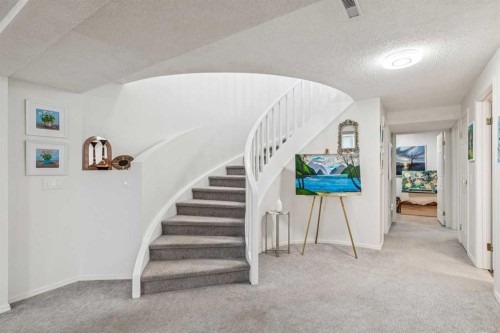 6991 Christie Briar Manor Sw, Calgary, AB - Indoor Photo Showing Other Room