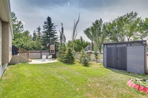 6991 Christie Briar Manor Sw, Calgary, AB - Outdoor