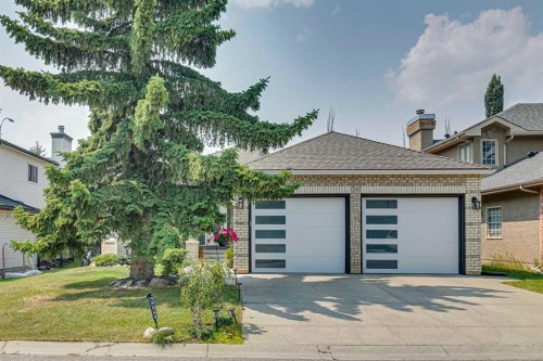 6991 Christie Briar Manor Sw, Calgary, AB - Outdoor