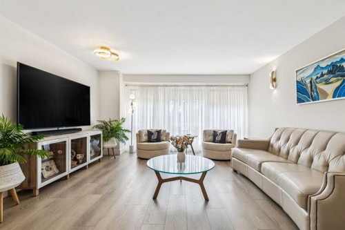 6991 Christie Briar Manor Sw, Calgary, AB - Indoor Photo Showing Living Room