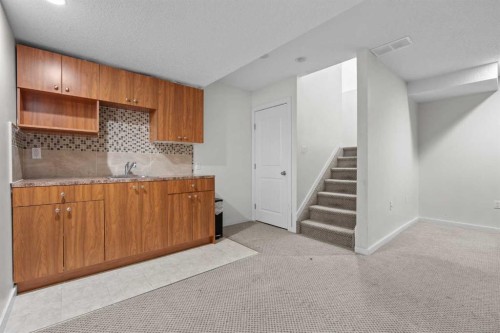 303 Saddlebrook Way Ne, Calgary, AB 