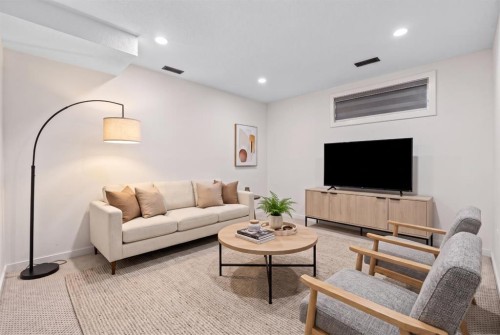 303 Saddlebrook Way Ne, Calgary, AB 