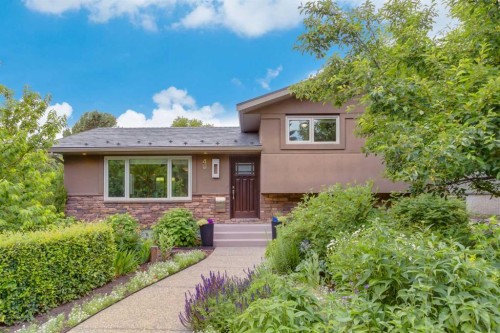 4903 Carney Road Nw, Calgary, AB - Outdoor