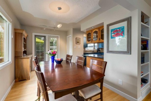 4903 Carney Road Nw, Calgary, AB - Indoor Photo Showing Dining Room