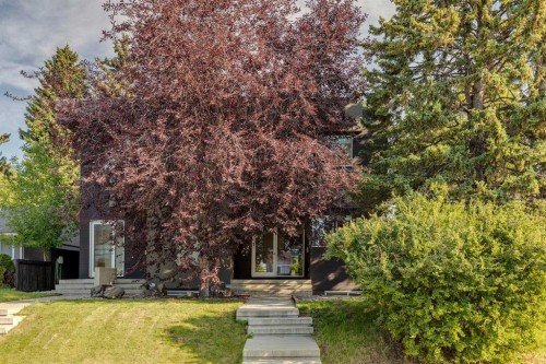 2218 32 Avenue Sw, Calgary, AB 