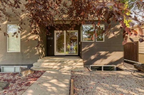 2218 32 Avenue Sw, Calgary, AB 