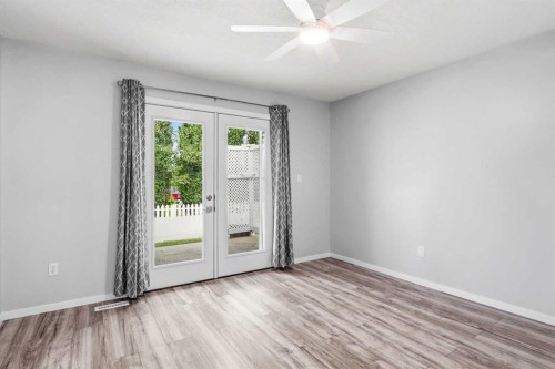 4014 Shannon Drive, Olds, AB - Indoor Photo Showing Other Room