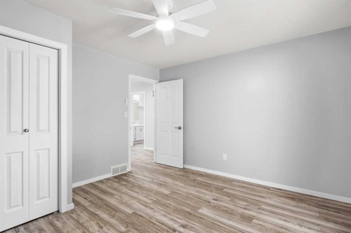 4014 Shannon Drive, Olds, AB - Indoor Photo Showing Other Room