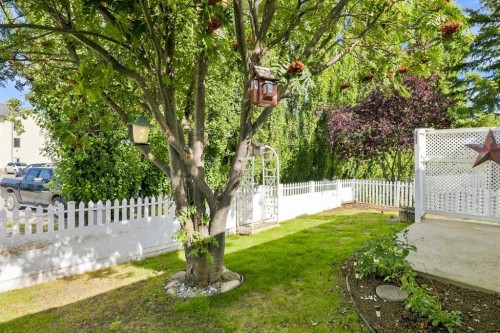 4014 Shannon Drive, Olds, AB - Outdoor