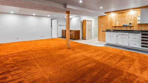 1027 Lake Sylvan Drive Se, Calgary, AB - Indoor