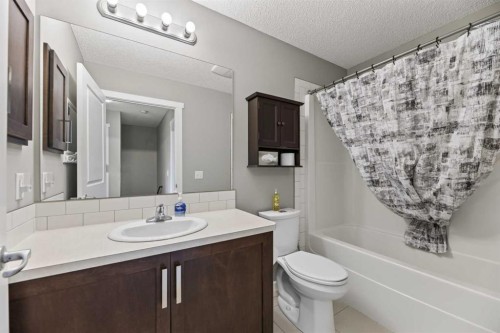 1401 Clover Link, Carstairs, AB 