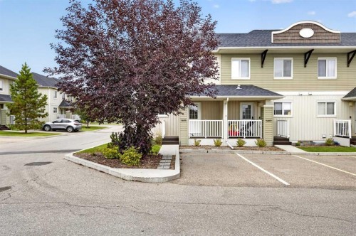 1401 Clover Link, Carstairs, AB 