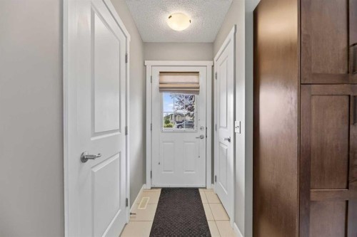 1401 Clover Link, Carstairs, AB 